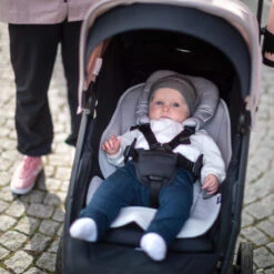 Thule Newborn Inlay -Baby Go Round Store 11200301 3 102bfaf2 9a5b 44f2 8c30 5b60e3024013