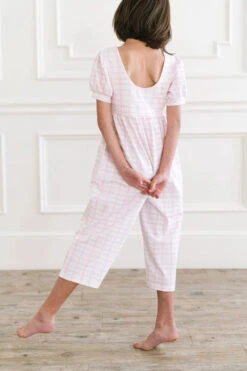 Ollie Jay Puff Leggy Romper In Pink Picnic -Baby Go Round Store 2fa47cd200f7169769588deb37dfa94667c4bdc9021cf74239ea43c8a30264f7 jpeg 590x c05cb0ee c0a1 42b6 93be 82b6e4e5e550