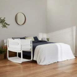 SnüzPod⁴ Bedside Crib -Baby Go Round Store 3 Snuz SnuzPod4 White