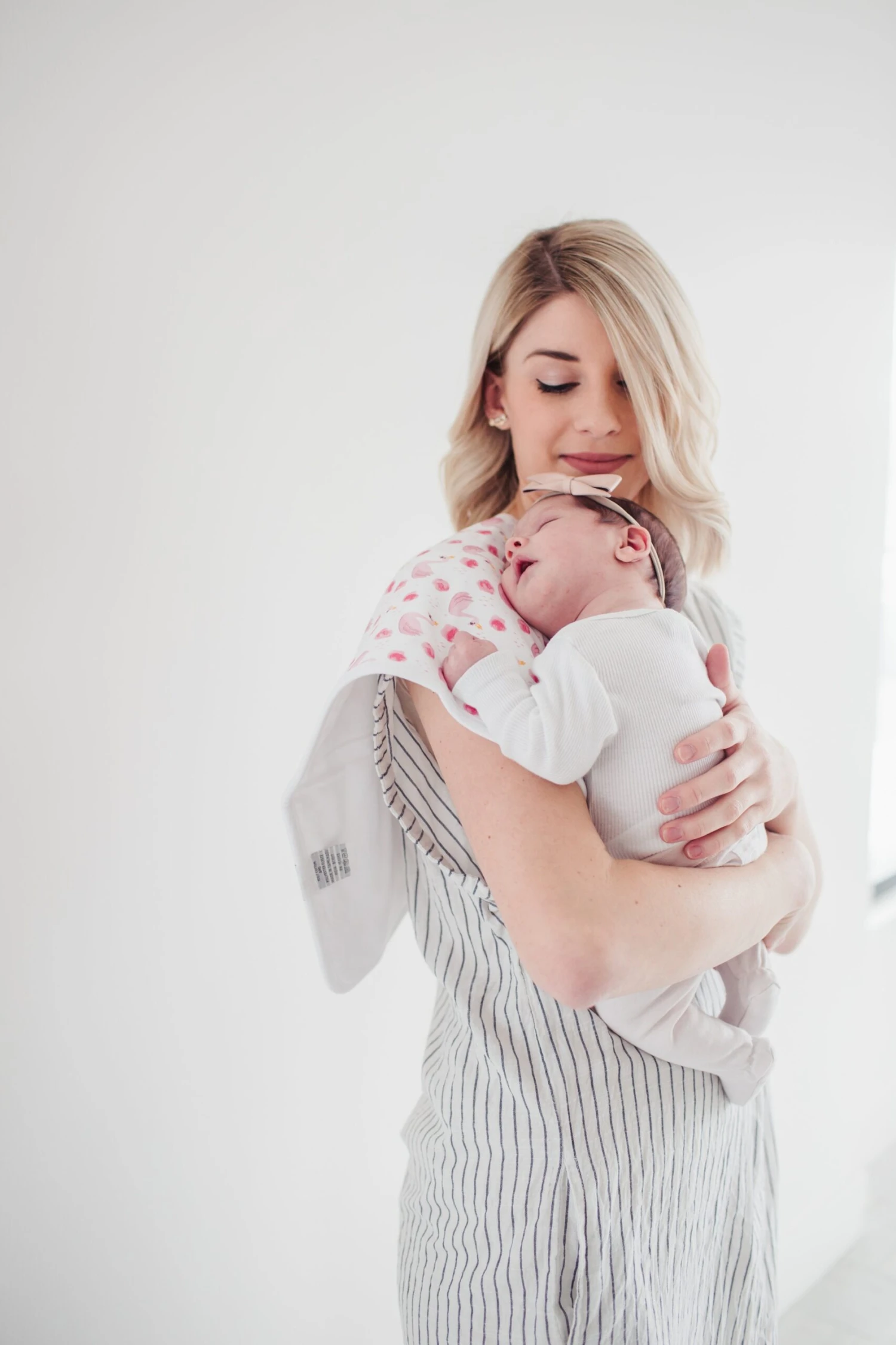 Copper Pearl Premium Burp Cloths - June 6 Copper Pearl Premium Burp Cloths - June - Image 6