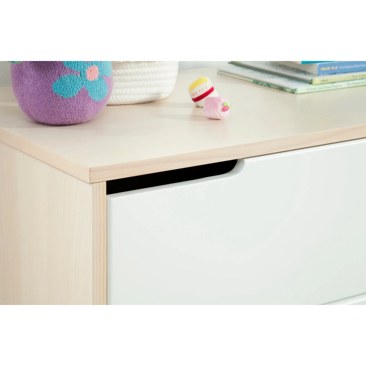 Babyletto Hudson 6-Drawer Double Dresser 10 Babyletto Hudson 6-Drawer Double Dresser - Image 10
