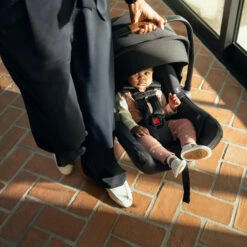 Nuna PIPA Aire Infant Car Seat + Pipa Series Base -Baby Go Round Store PIPAaire caviar LA US 7196