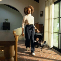 Nuna PIPA Aire Infant Car Seat + Pipa Series Base -Baby Go Round Store PIPAaire caviar LA US 7206