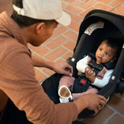 Nuna PIPA Aire Infant Car Seat + Pipa Series Base -Baby Go Round Store PIPAaire caviar LA US 7245