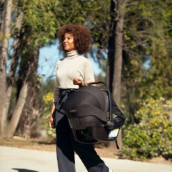 Nuna PIPA Aire Infant Car Seat + Pipa Series Base -Baby Go Round Store PIPAaire caviar LA US 7710