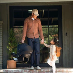 Nuna PIPA Aire Infant Car Seat + Pipa Series Base -Baby Go Round Store PIPAaire caviar LA US 7810