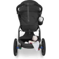 UPPAbaby Ridge All-Terrain Stroller -Baby Go Round Store RIDGE22 JKE Back inUse 696x1200 bd93c0f 025433ed 99ae 4db8 b1ed 5504bb3673c3