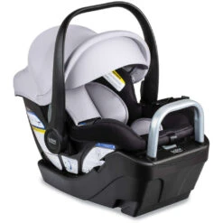 Britax Willow Brook S+ Travel System -Baby Go Round Store Willow S Glacier Onyx Front Right 2023 dac87db4 8e3d 43a7 b1af 027db2b30d3d