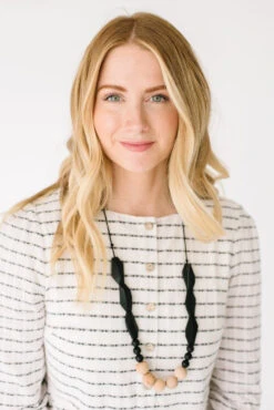 Loulou Lollipop Joan Wood + Silicone Necklace -Baby Go Round Store louloulolli 069 1024x1024 2254c5f6 e52a 4393 8b72 b5cebb079249