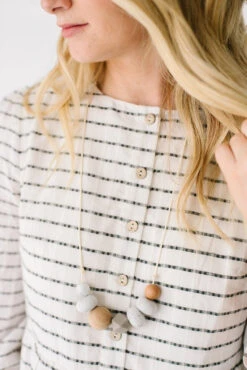 Loulou Lollipop Freda Silicone + Wood Teething Necklace -Baby Go Round Store louloulolli 080 1024x1024 09031f51 eb9e 4e8d bdcf a7ae3681cd53