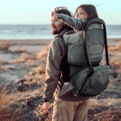 Thule Sapling Child Carrier -Baby Go Round Store sapling black 5 b2ca367f e31f 4b27 85c1 05fab96d6547